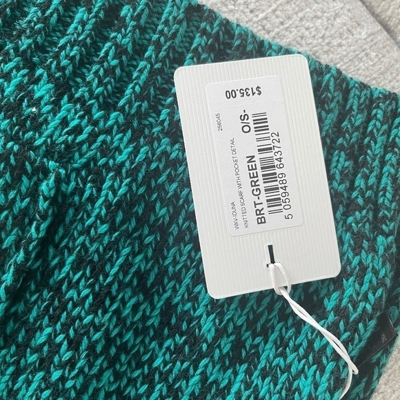 TED BAKER POCKET SCARF NEW WITH TAGS - Picture 4 of 6